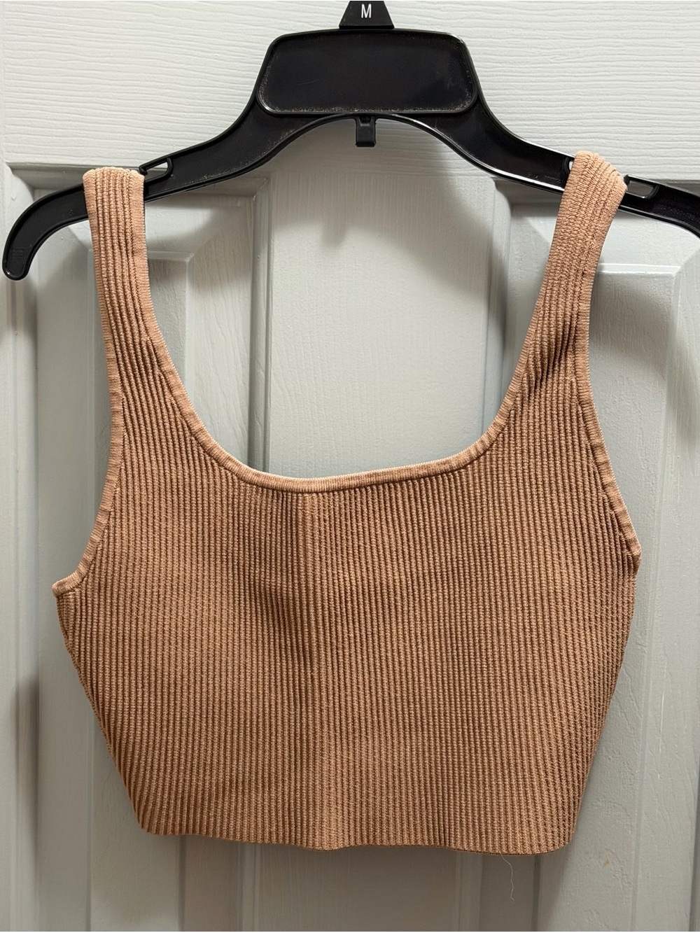Babaton Aritzia Sculpt Knit Squareneck Cropped Tank in Tan Size Small